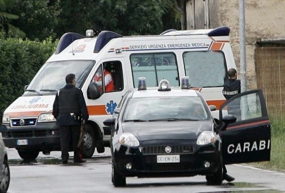 1621703_3187_carabinieri_ambulanza1.jpg (960×652)