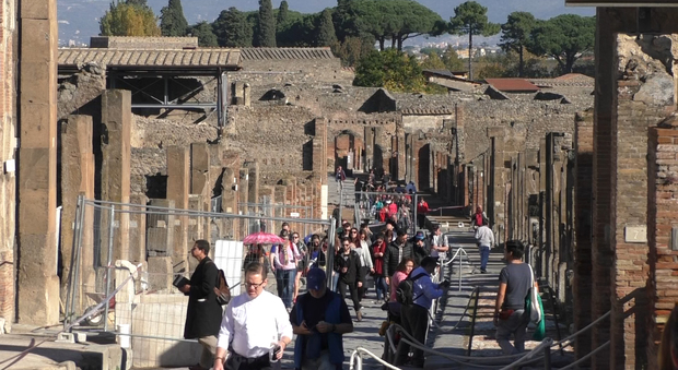 Boom di turisti agli scavi di Pompei. «Venire qui era il sogno di una ... - Il Mattino