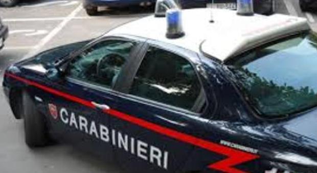 Roma, insoddisfatto dei lavori in casa spara all'idraulico: arrestato