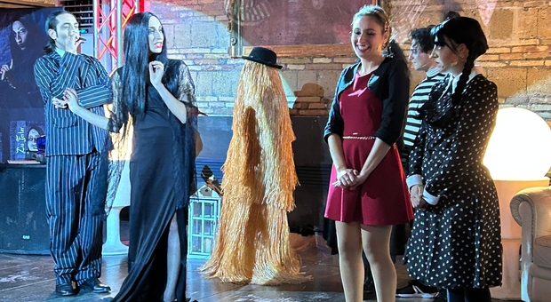 Una scena dello spettacolo «Mistero in Casa Addams»