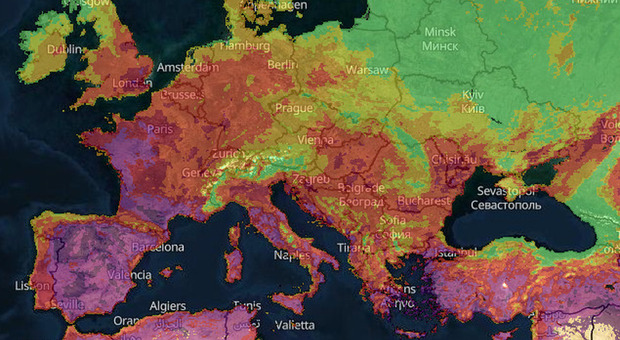Incendi in Europa, la mappa dal satellite Copernicus mostra il continente in fiamme