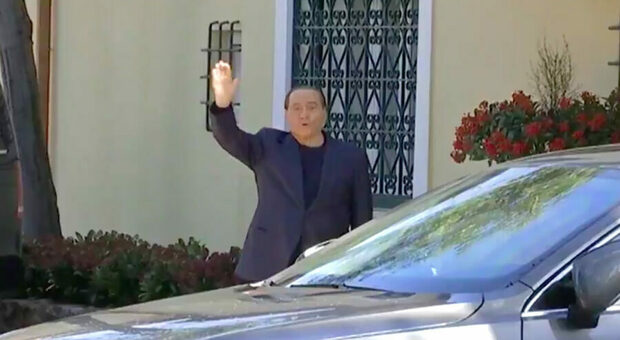Berlusconi cade a Villa Grande sull'Appia Antica: ricoverato per una notte
