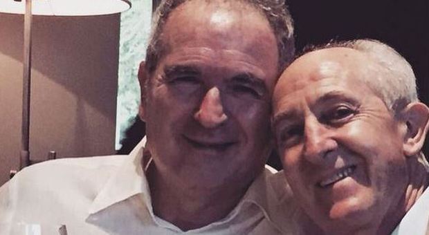 Lamberto Sposini su Instagram con il chirurgo che gli ha salvato la vita: «Gli devo molto»