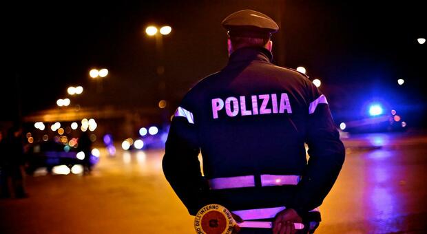 Napoli, a Soccavo ruba un autocarro e scappa: arrestato un 61enne