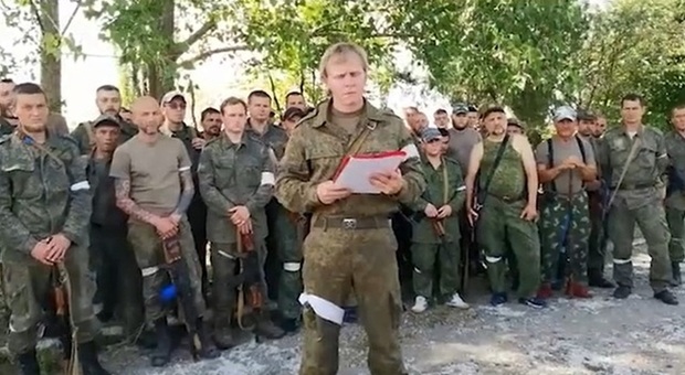 Putin, gli alleati del Donbas si ammutinano. Il video del comandante è virale: «Mandati a morire senza cibo»