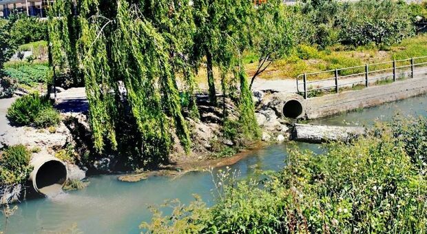 Scarichi abusivi nel fiume Sarno: scattano due denunce