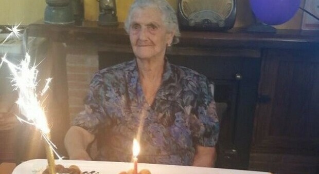 Nonna Nannina spegne 100 candeline: neanche il Covid l'ha fermata