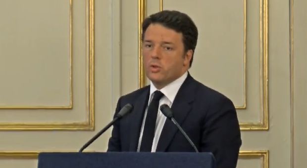 Sicurezza, Renzi incontra i parroci della Sanità: «Non sarete soli, presto i fondi per aprire le scuole di pomeriggio»