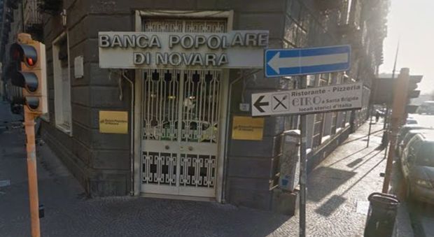 Napoli Banda Del Buco In Azione Alla Banca Popolare Di Novara Presi 100mila Euro Il Mattino It