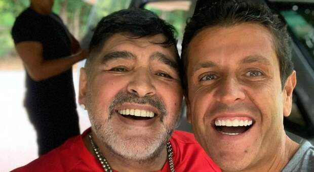 Stefano Ceci con Diego Maradona