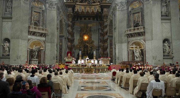 Vaticano, per invogliare la gente alla messa una App per impedire prediche noiose