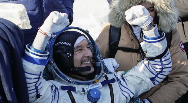 Luca Parmitano torna oggi sulla Terra a 28.800 kmh sulla Soyuz arroventata a 2.000 gradi. Ecco che cosa vedrà Diretta dalle 9