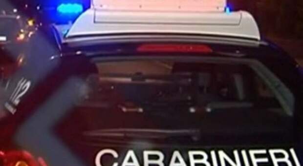 Guida ubriaco dal Sannio all'Irpinia e provoca incidente: denunciato 40enne