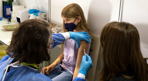 Stati Uniti, i bambini sulle crociere Disney dovranno essere vaccinati: l'obbligo dai 5 anni in su
