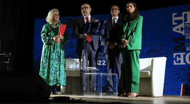 Premio Serao 2022 a Jhumpa Lahiri, la cerimonia dal Palazzo Reale di Napoli