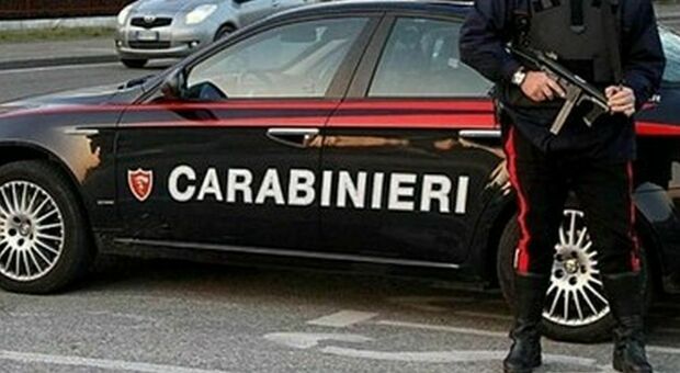 Salerno, arrestato 35enne per violenza e minacce all'ex compagna