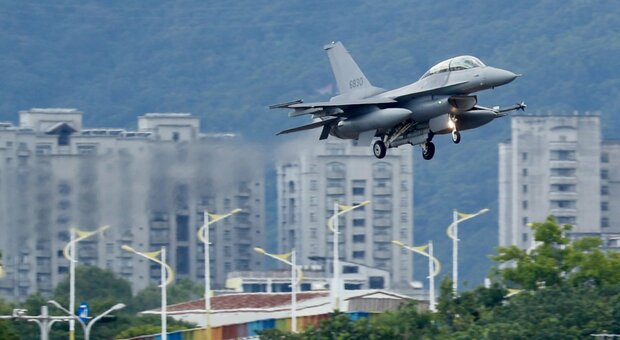 Taiwan, aumentano le tensioni: l'esercito abbatte un drone civile non identificato vicino alle coste cinesi