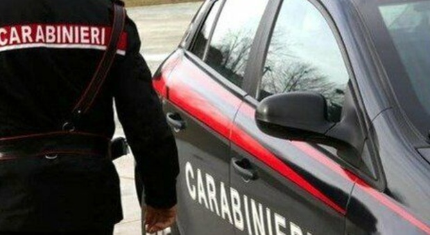 Firenze, 38enne accoltellata in casa dal suocero: è grave