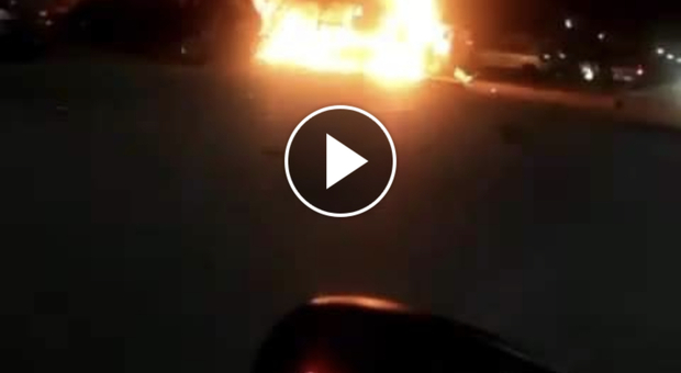 Napoli, spunta online un video delle bombe esplose a Ponticelli