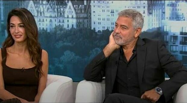 George Clooney e Amal: «I nostri figli parlano italiano, noi no. Lo usano come arma contro di noi»