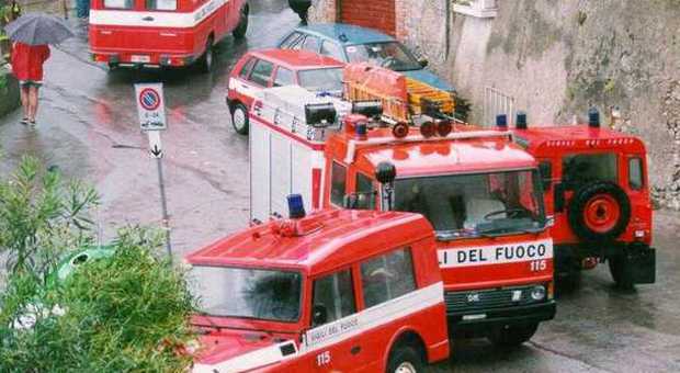 Salerno, l'odissea di 7 vigili del fuoco. Lettera-appello: assunti e all'improvviso licenziati