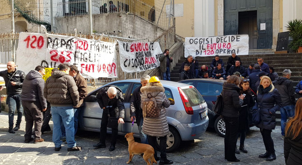 Salerno, l'arcivescovo Bellandi: «Fonderie, serve un passo più deciso» - Il Mattino