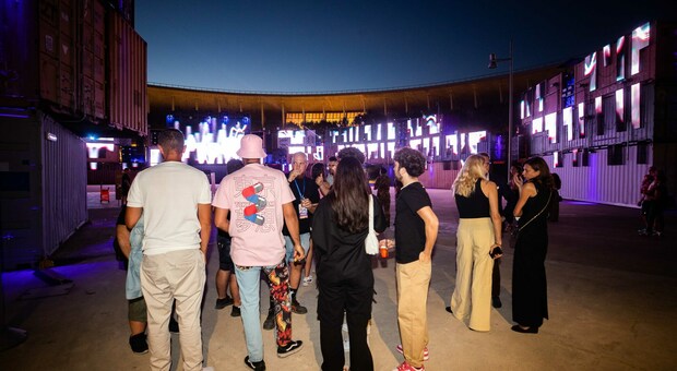 Nola, inaugurata "Eutòpia”, la container arena dedicata all'arte e agli eventi al Vulcano Buono