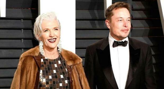 Maye Musk, 74 anni, mamma del patron di Space X: «Quando vado a trovare Elon mi fa dormire in garage»