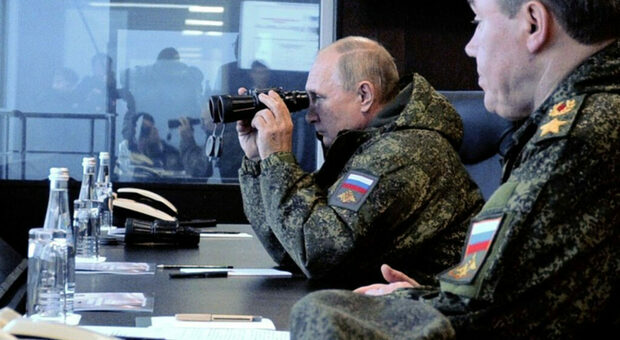 Putin, così saranno le esercitazioni nucleari "Grom": test ai missili balistici Sarmat e Topol, caccia e armi tattiche