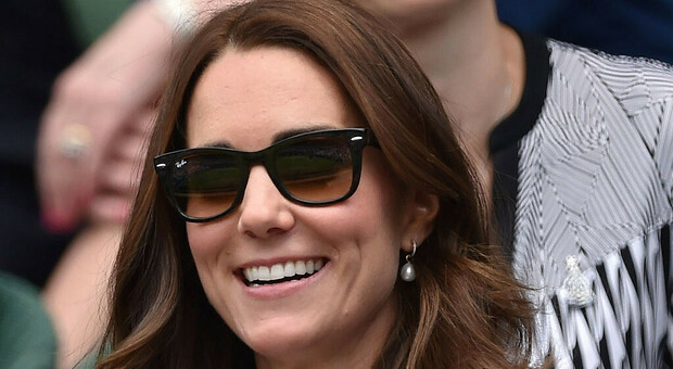 Kate Middleton batte la Regina: è lei la più amata dai sudditi. E Meghan scivola al sesto posto