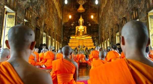 I Buddisti donano 3 milioni dell'8 per mille, la metà andrà alla Protezione Civile