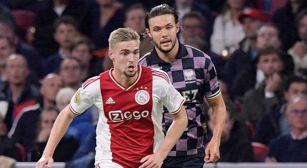 Euro avversari, Ajax solo pari e nervi: «Turnover? Lo rifarei per il Napoli»