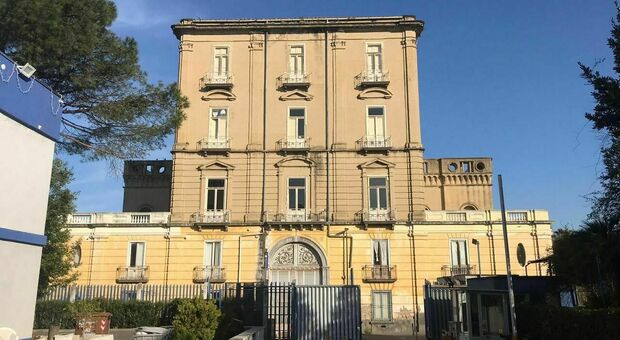 Napoli Est, caserma in villa Letizia a Barra: servono altre risorse per il bene storico