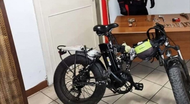 Arrestato dai carabinieri il ladro seriale di bici elettriche di lusso
