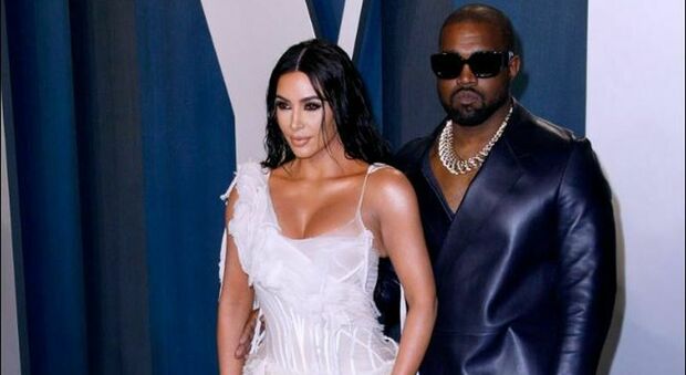 Kim Kardashian divorzia da Kanye West, mantenimento da favola: lui dovrà darle 200 mila dollari al mese