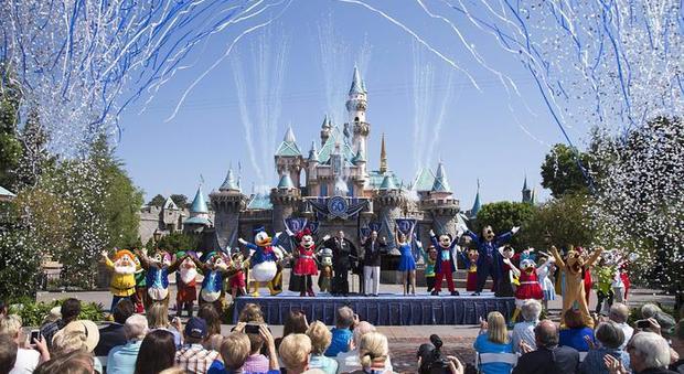 Gli italiani a Disneyworld tornano a casa: la Farnesina sblocca volo da Orlando per l'Italia