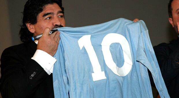 Sine Diez, un omaggio in musica per Maradona il 23 novembre