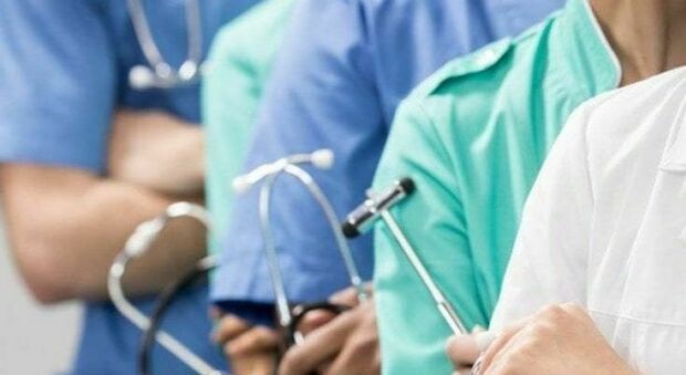 «Noi medici corsisti in Campania non pagati dallo scorso maggio»