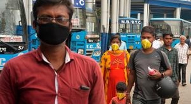 Coronavirus: Con Mumbai chiusa anche Bollywood, 230mila persone in pausa