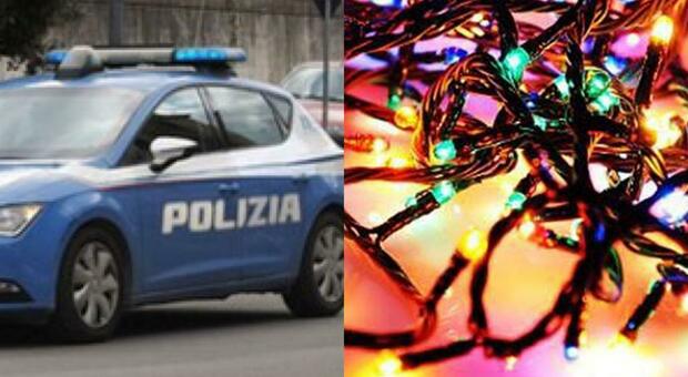 Giallo a Cesena, morto in casa: 76enne trovato nudo e avvolto dalle luci di Natale