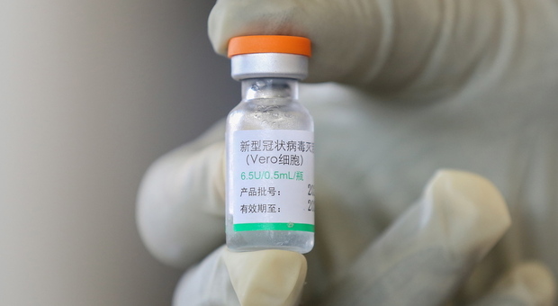 Vaccino cinese Sinopharm, l'Oms lo approva «ma solo per uso d'emergenza»