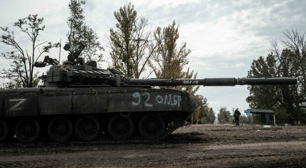 Guerra in Ucraina, l esercito russo non sarebbe in grado di operare su un campo di battaglia nucleare, anche se equipaggiato e addestrato