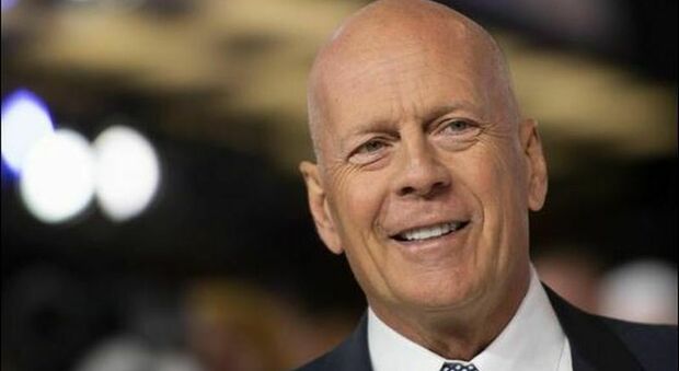 Bruce Willis malato reciterà ancora grazie a un gemello digitale? La verità sull'utilizzo della sua faccia