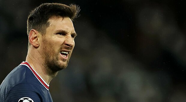 Leo Messi positivo al Covid, contagiato con tre compagni del Psg