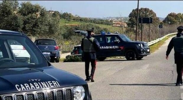 Ladispoli, rissa con bastoni e martelli alla festa di una bambina: arrestati padre e tre figli