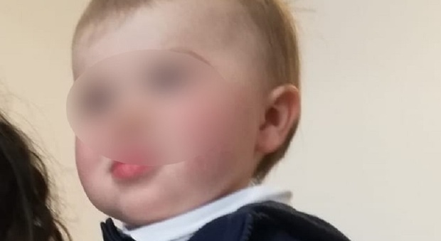 Il piccolo Enrico, una grave malattia lo strappa alla vita: il bimbo avrebbe compiuto tre anni a gennaio