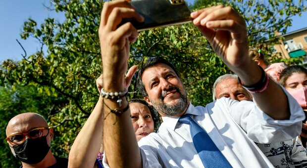 Salvini attacca Draghi: «Tutta Europa riparte e noi no. Se chiedi il green pass devi riaprire tutto»