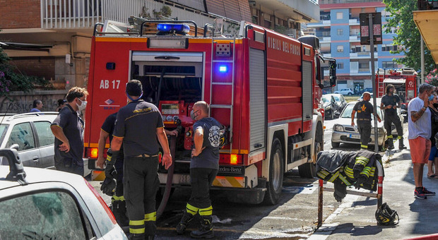 Cadavere carbonizzato in bagagliaio auto nel Bresciano, indagano i carabinieri