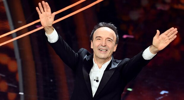 Sanremo, Benigni alla prima serata: ecco cosa dirà. «Interagirà con Mattarella, ma in sala non sul palco»