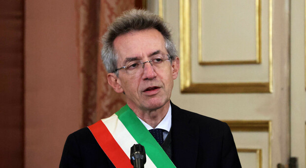 Il sindaco Gaetano Manfredi